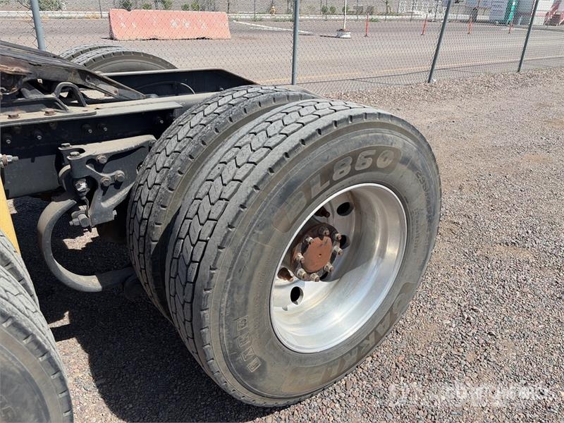 Peterbilt 386 Sadulveokid