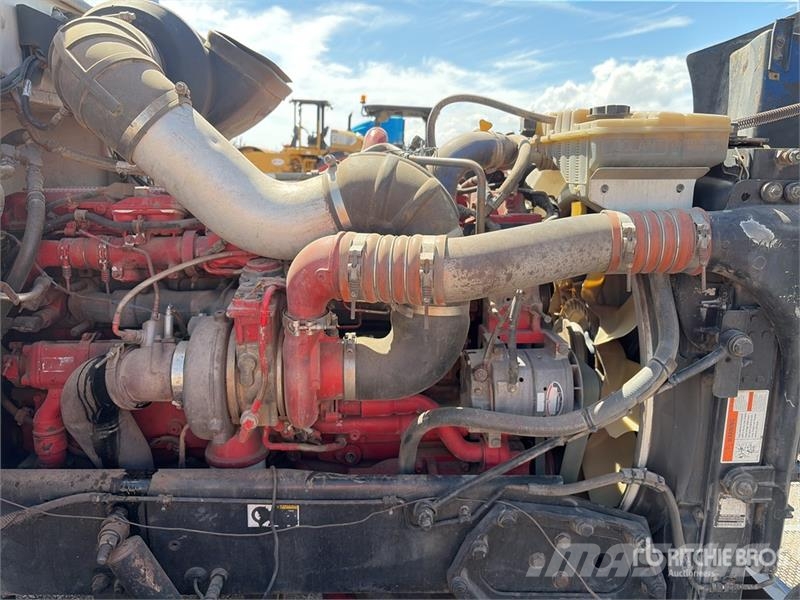 Peterbilt 386 Sadulveokid