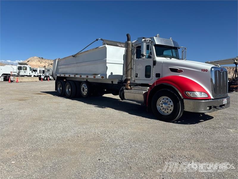 Peterbilt 386 8x4 Tri/A Dump Truck Tippbil
