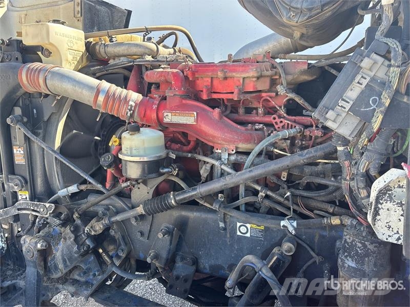 Peterbilt 386 8x4 Tri/A Dump Truck Tippbil