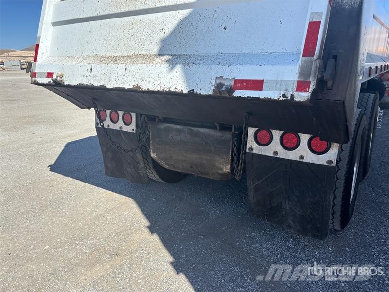 Peterbilt 386 8x4 Tri/A Dump Truck Tippbil