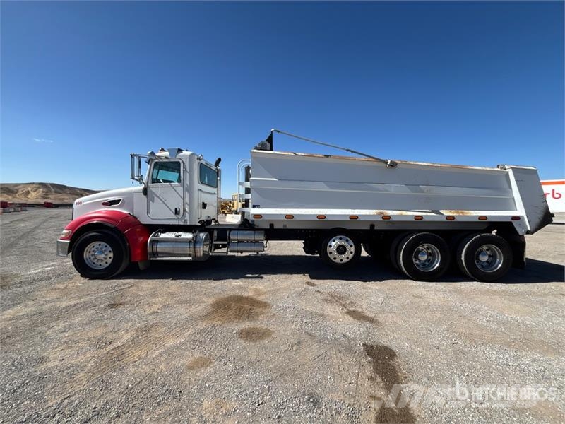 Peterbilt 386 8x4 Tri/A Dump Truck Tippbil