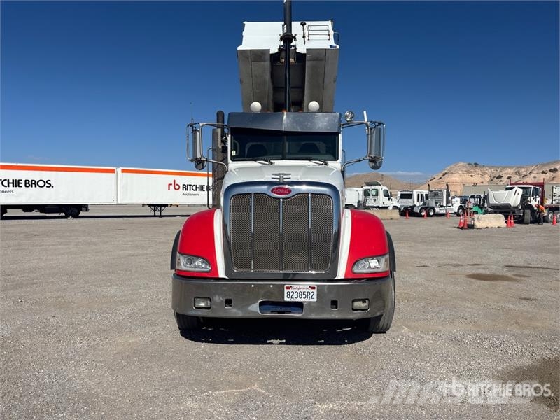 Peterbilt 386 8x4 Tri/A Dump Truck Tippbil