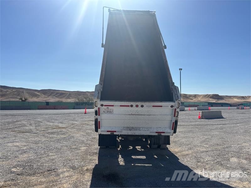 Peterbilt 386 8x4 Tri/A Dump Truck Tippbil