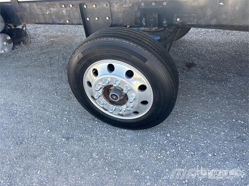 Peterbilt 386 8x4 Tri/A Dump Truck Tippbil