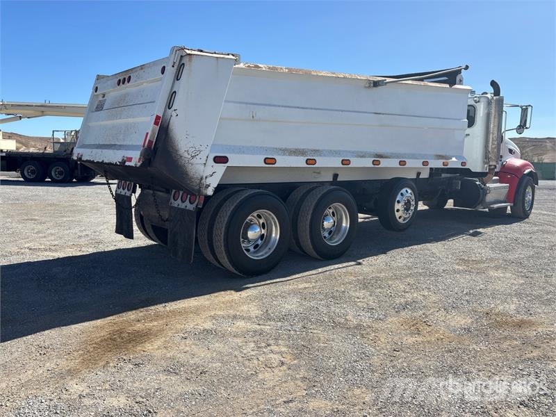 Peterbilt 386 8x4 Tri/A Dump Truck Tippbil