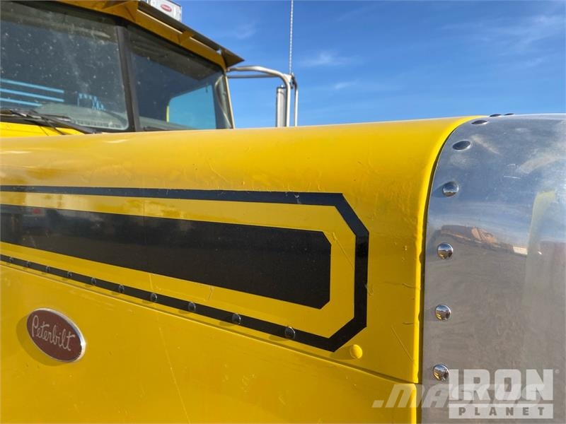 Peterbilt 388 Vlačilci