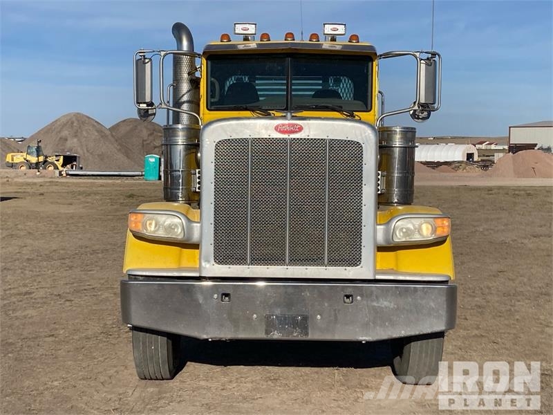 Peterbilt 388 Vlačilci