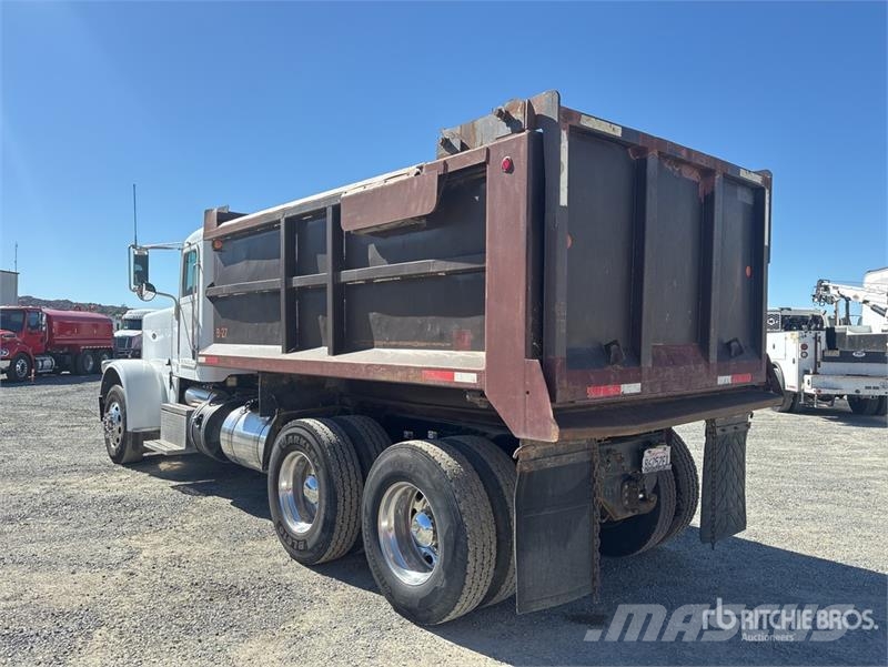 Peterbilt 388 Грузовики-Самосвалы