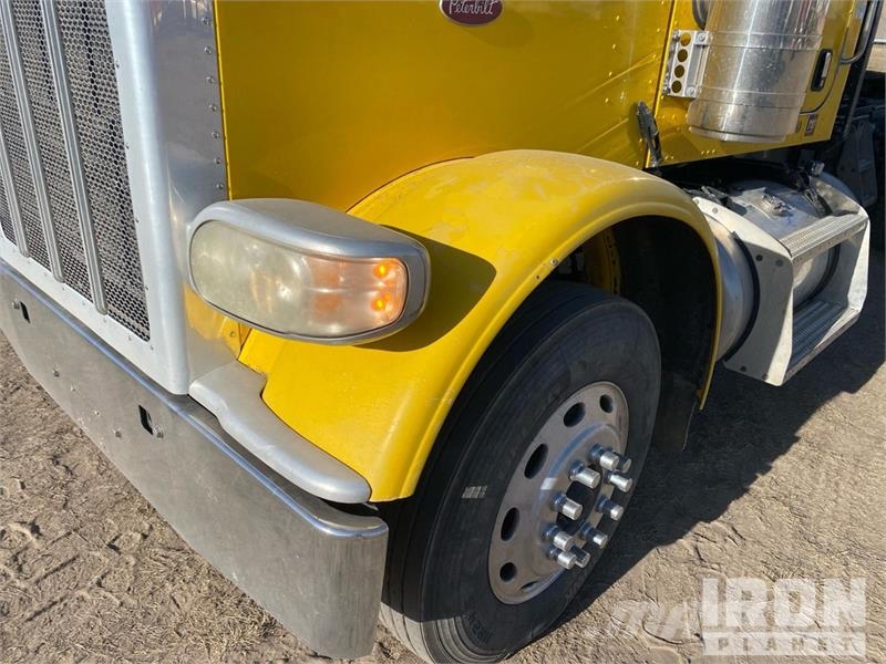 Peterbilt 388 Vlačilci