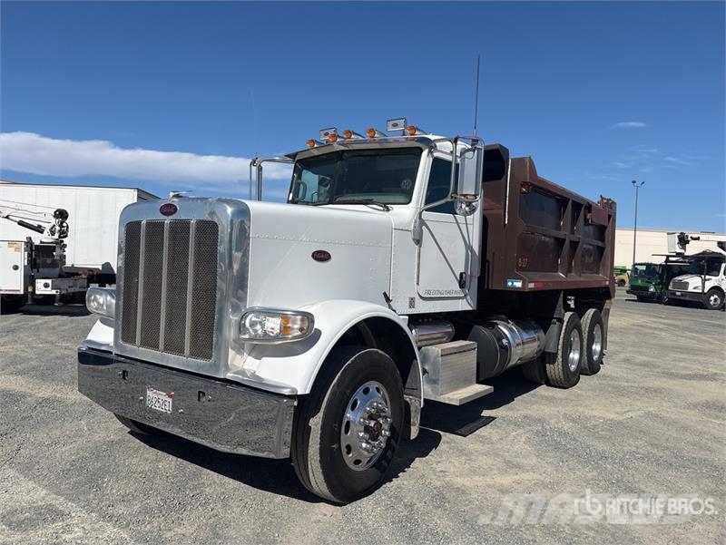 Peterbilt 388 Грузовики-Самосвалы