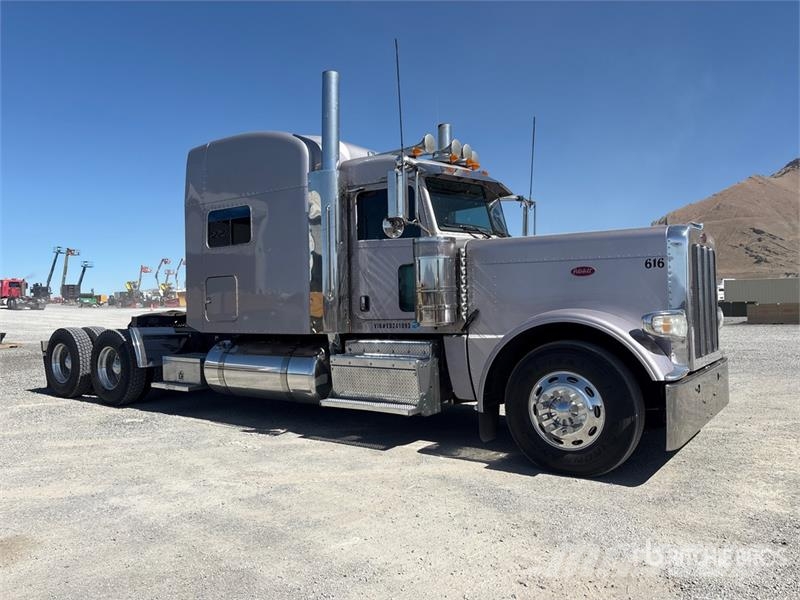 Peterbilt 389 Vetopöytäautot