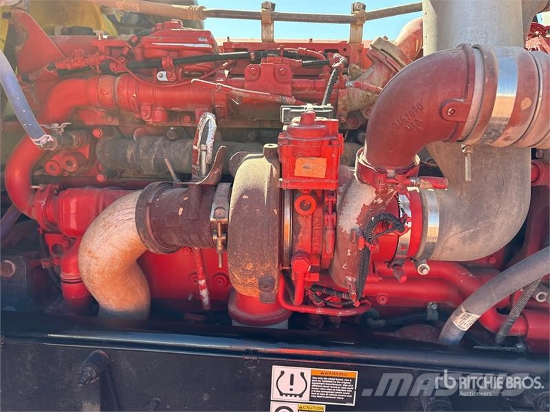 Peterbilt 389 Trekkers