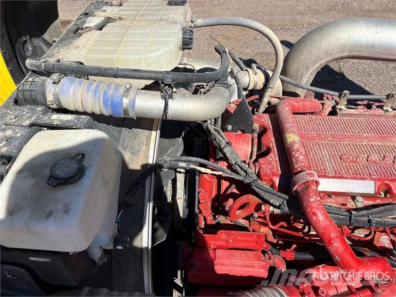 Peterbilt 389 Trekkers
