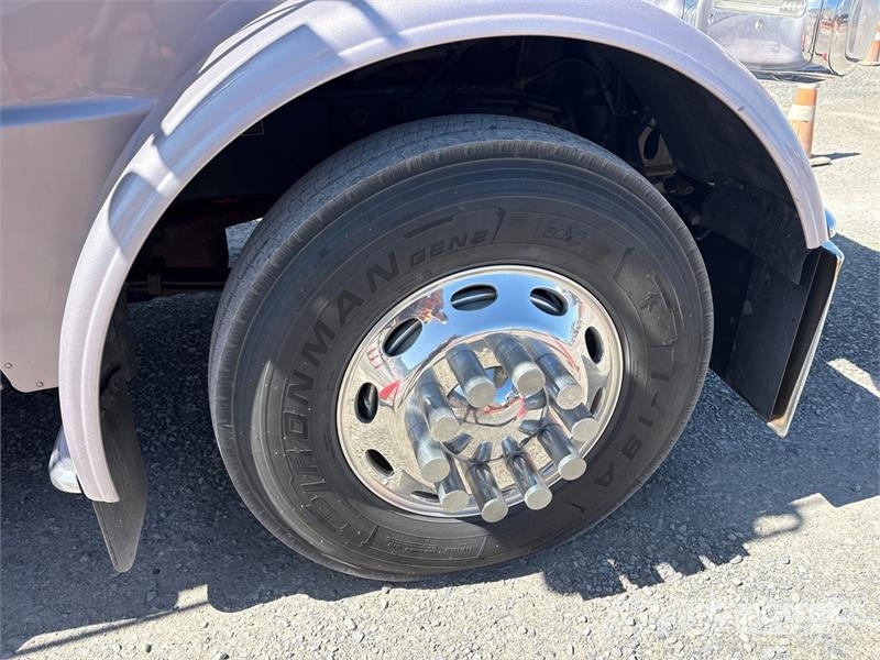 Peterbilt 389 Vetopöytäautot