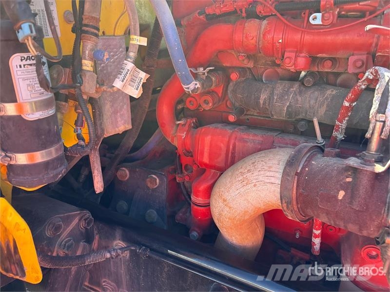 Peterbilt 389 Trekkers