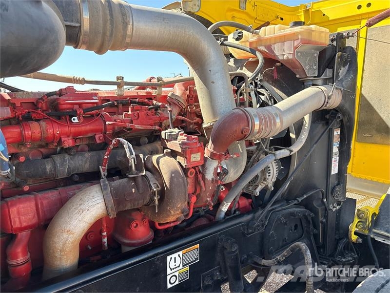 Peterbilt 389 Trekkers
