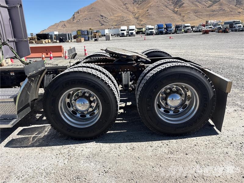 Peterbilt 389 Vetopöytäautot