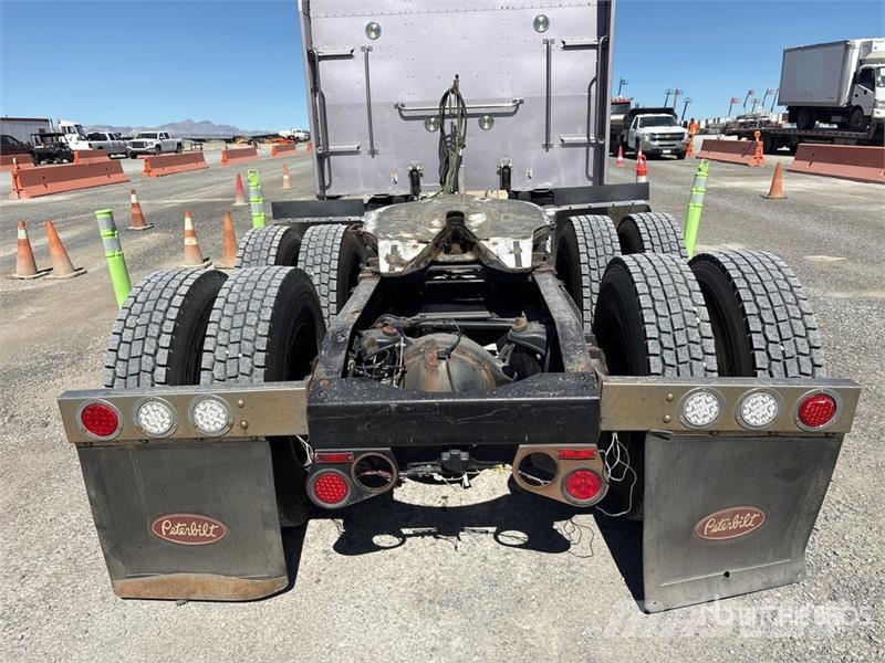 Peterbilt 389 Vetopöytäautot