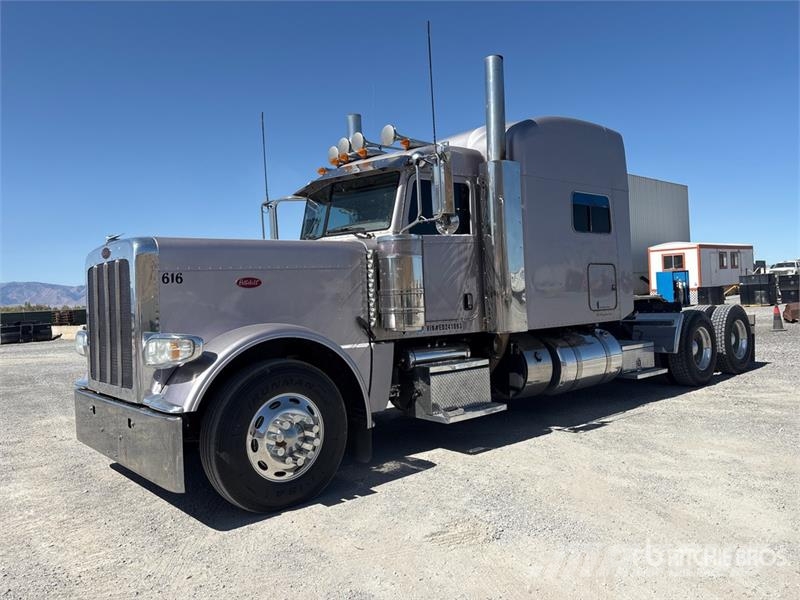 Peterbilt 389 Vetopöytäautot