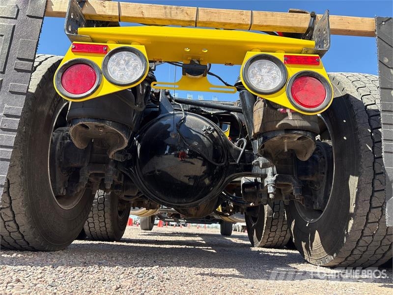 Peterbilt 389 Trekkers