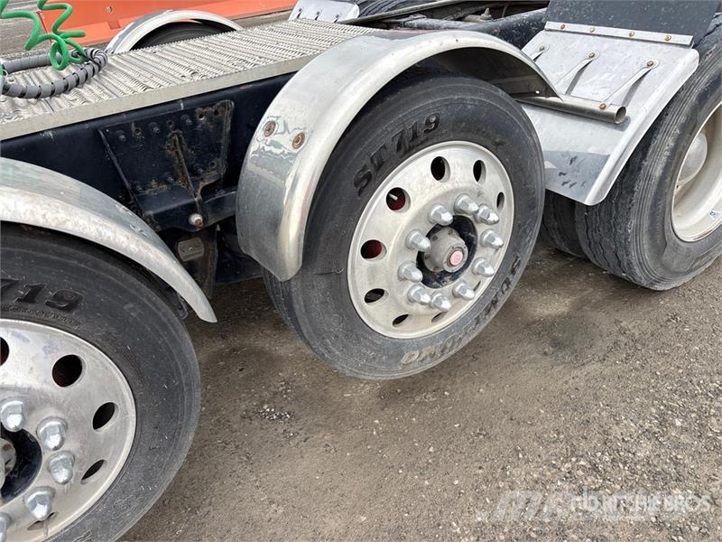 Peterbilt 389 10x4 Heavy Haul Quad/A Day Cab Truck Tractor 기타 트럭