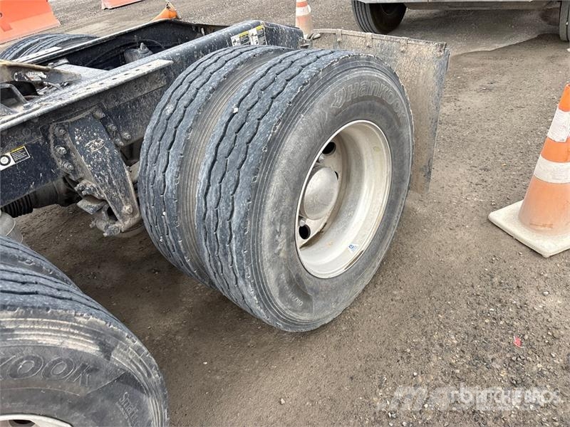 Peterbilt 389 10x4 Heavy Haul Quad/A Day Cab Truck Tractor 기타 트럭
