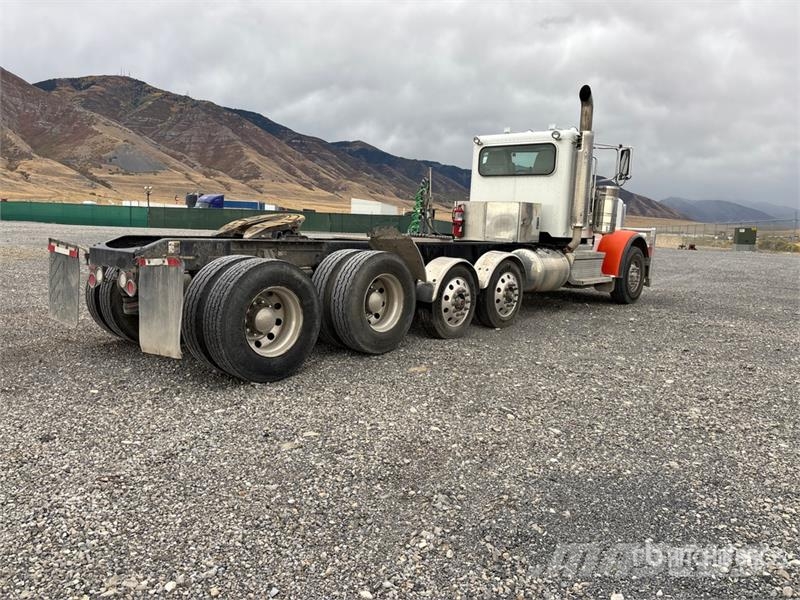 Peterbilt 389 10x4 Heavy Haul Quad/A Day Cab Truck Tractor 기타 트럭