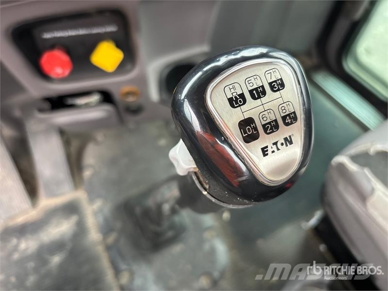 Peterbilt 389 10x4 Heavy Haul Quad/A Day Cab Truck Tractor 기타 트럭
