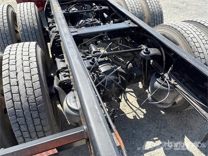 Peterbilt 389 ?? 6x4 Cab and Chassis Cabine en interieur