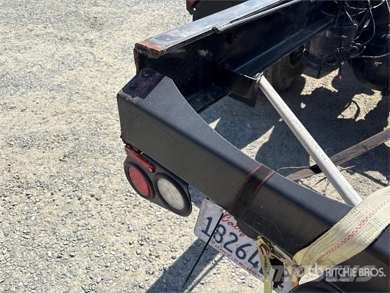 Peterbilt 389 ?? 6x4 Cab and Chassis Cabine en interieur