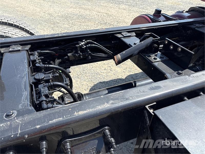 Peterbilt 389 ?? 6x4 Cab and Chassis Cabine en interieur