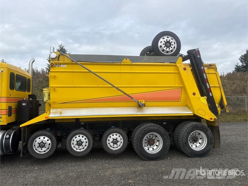 Peterbilt 567 Camion benne