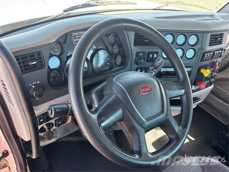 Peterbilt 567 Trekkers
