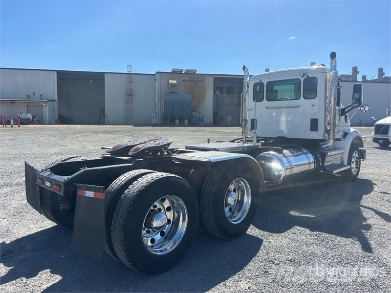Peterbilt 567 Trekkers
