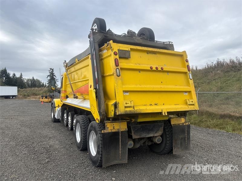 Peterbilt 567 Camion benne