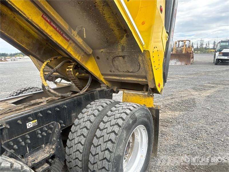 Peterbilt 567 Camion benne