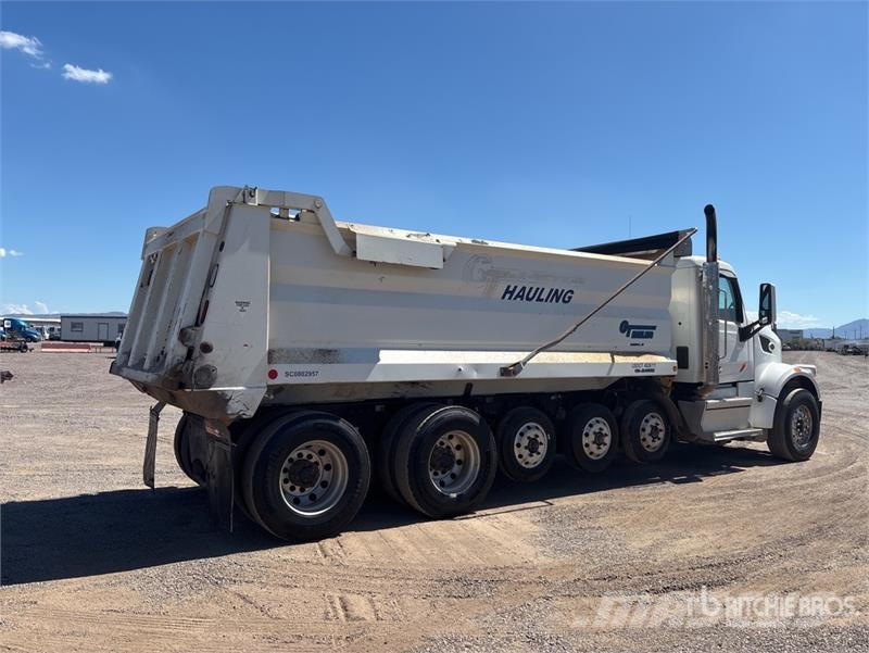 Peterbilt 567 Sora- ja kippiautot