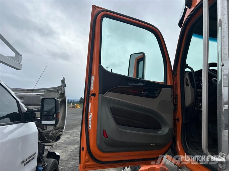 Peterbilt 567 Vilcēji