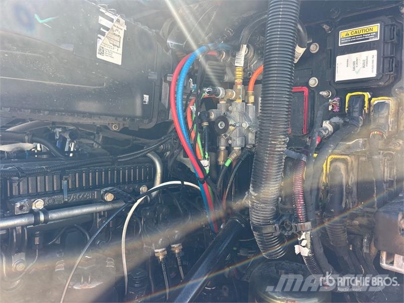 Peterbilt 567 Trekkers