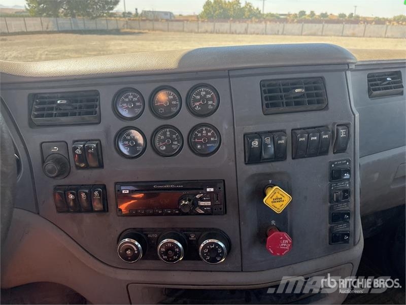Peterbilt 567 Cabinas