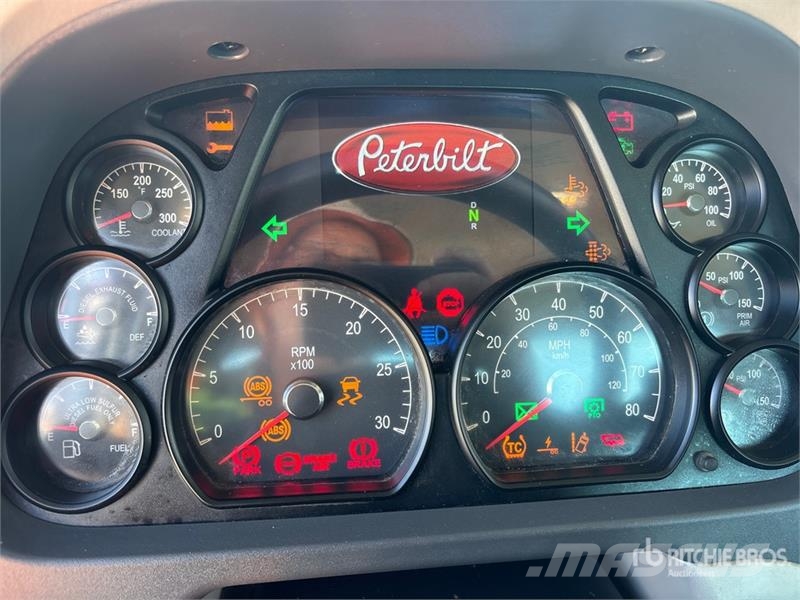 Peterbilt 567 Trekkers