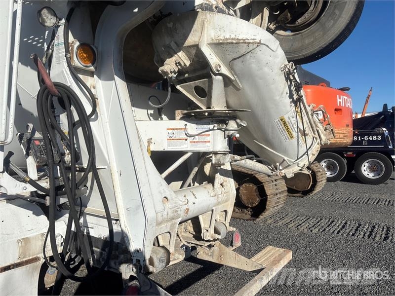 Peterbilt 567 12x4 Mixer Truck Betonmischer
