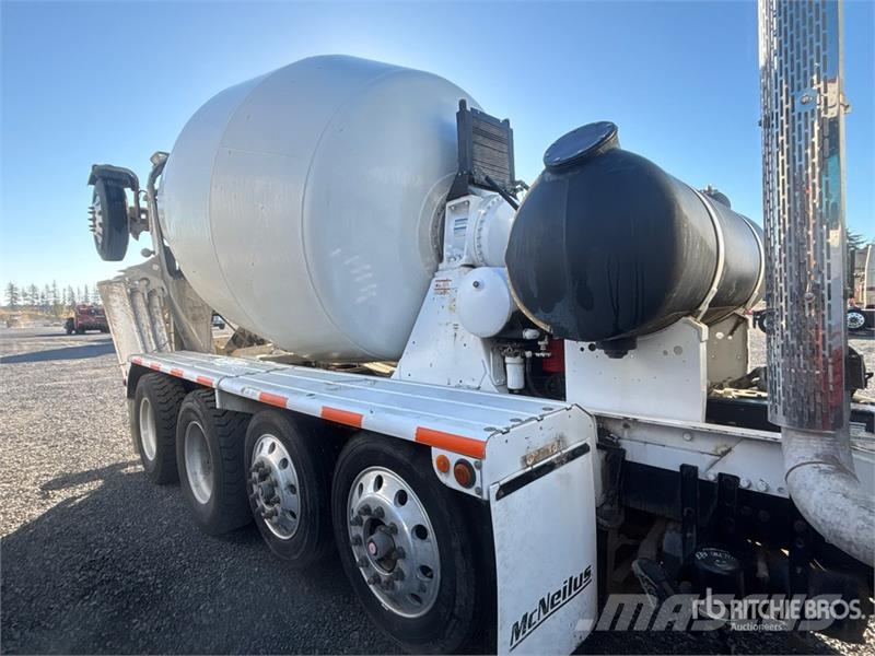 Peterbilt 567 12x4 Mixer Truck Betonmischer