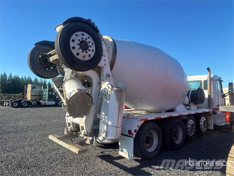 Peterbilt 567 12x4 Mixer Truck Betonmischer