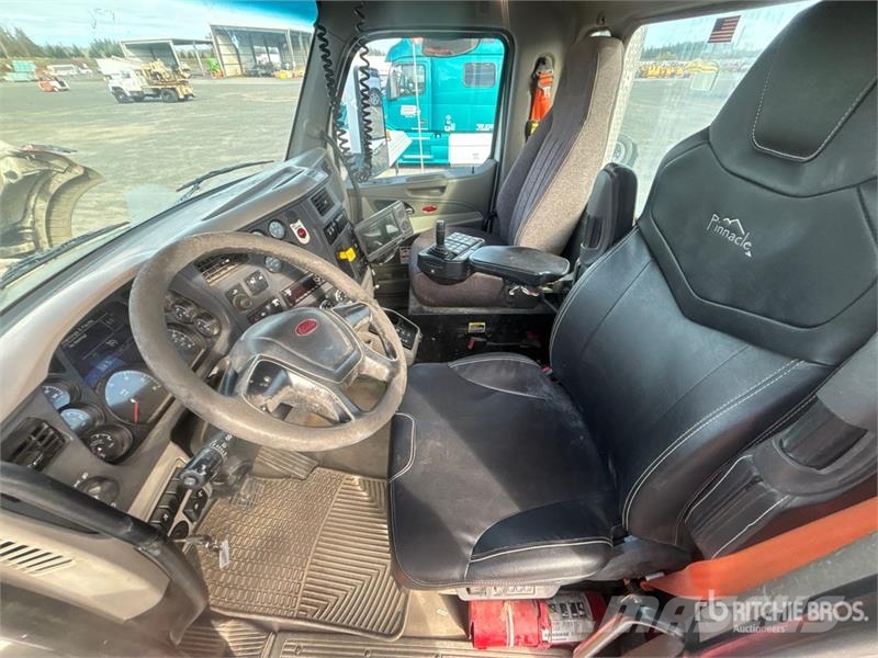 Peterbilt 567 12x4 Mixer Truck Camiões de betão
