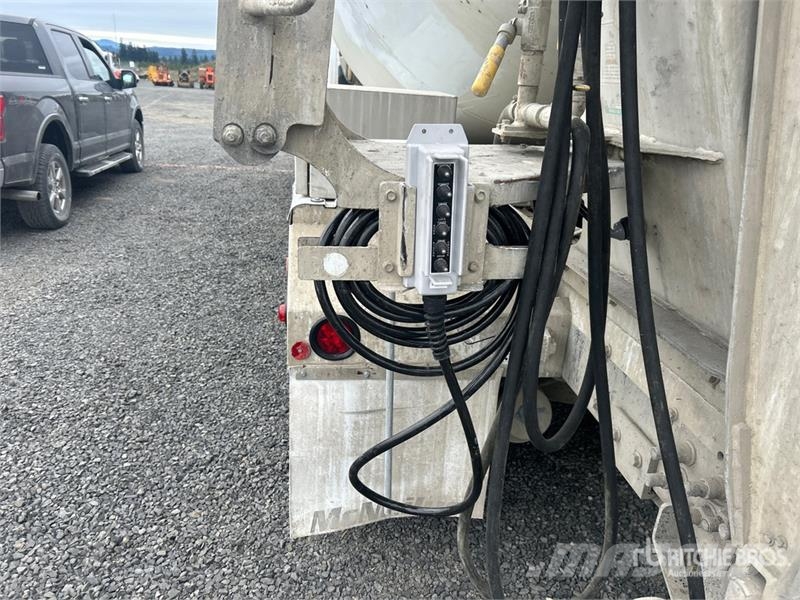 Peterbilt 567 12x4 Mixer Truck Бетономішалки (Автобетонозмішувачі)