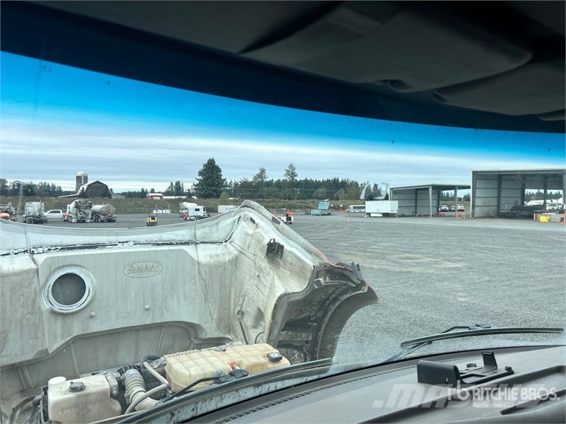 Peterbilt 567 12x4 Mixer Truck Бетономішалки (Автобетонозмішувачі)