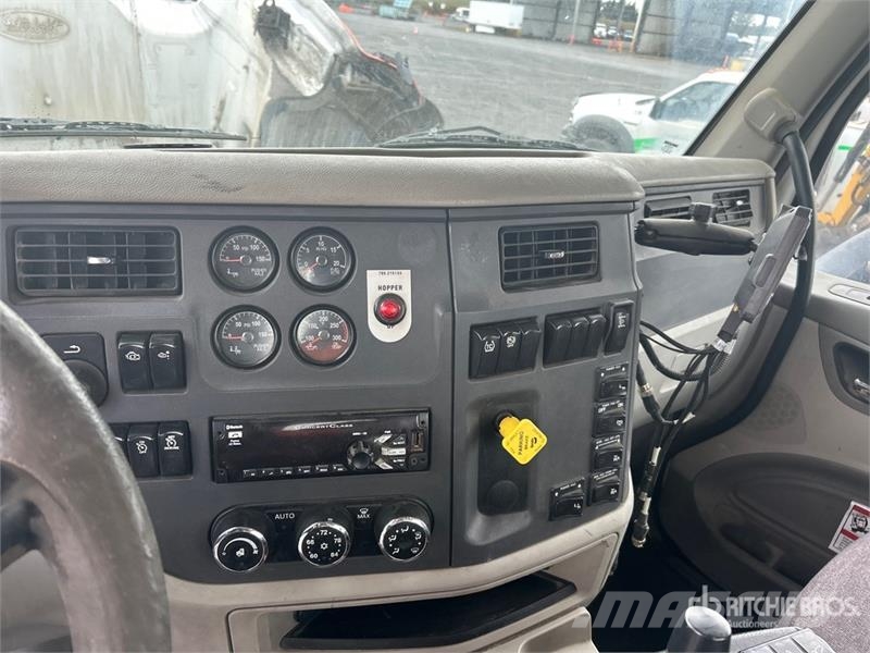Peterbilt 567 12x4 Mixer Truck Betonvedēji