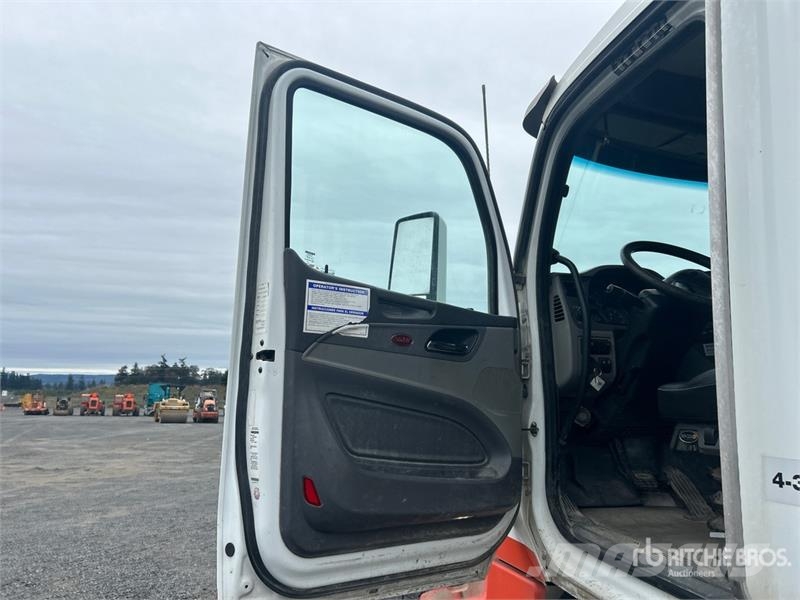Peterbilt 567 12x4 Mixer Truck Бетономішалки (Автобетонозмішувачі)